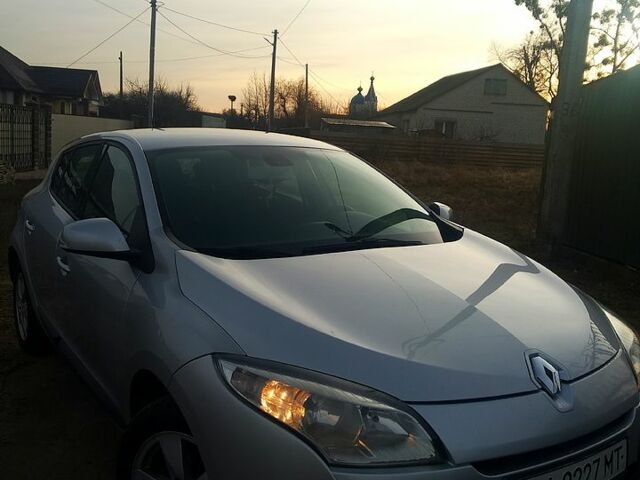 Сірий Рено Меган, об'ємом двигуна 1.5 л та пробігом 265 тис. км за 6400 $, фото 1 на Automoto.ua