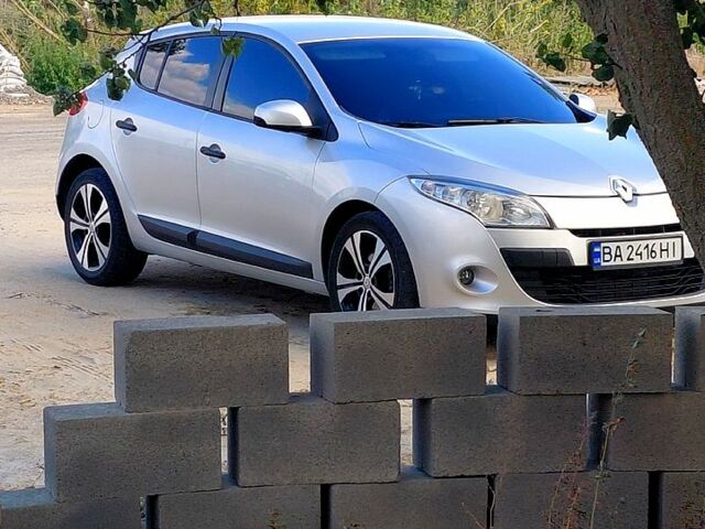 Сірий Рено Меган, об'ємом двигуна 1.5 л та пробігом 23300 тис. км за 6700 $, фото 1 на Automoto.ua