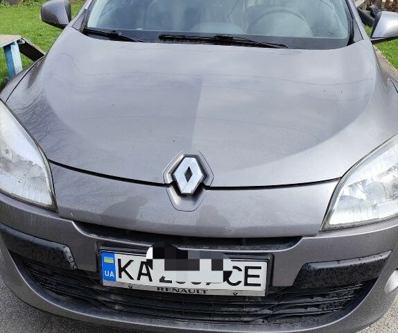 Сірий Рено Меган, об'ємом двигуна 2 л та пробігом 149 тис. км за 9000 $, фото 1 на Automoto.ua