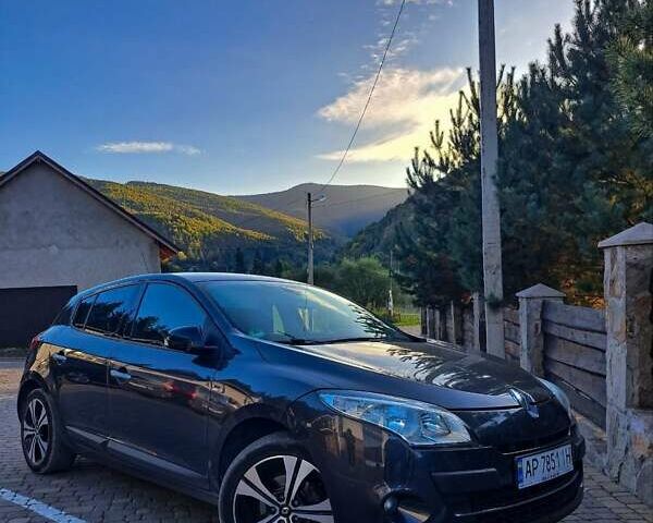 Рено Меган 2011 в Запорожье на Automoto.ua Серый Рено Меган, объемом двигателя 1.4 л и пробегом 227 тыс. км за 7300 $, фото 1 на Automoto.ua