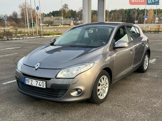 Серый Рено Меган, объемом двигателя 1.5 л и пробегом 211 тыс. км за 7200 $, фото 1 на Automoto.ua