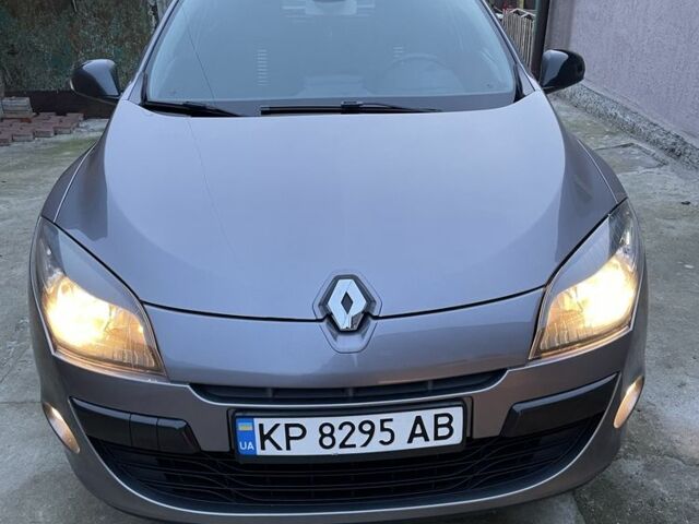 Серый Рено Меган, объемом двигателя 1.5 л и пробегом 200 тыс. км за 6200 $, фото 1 на Automoto.ua