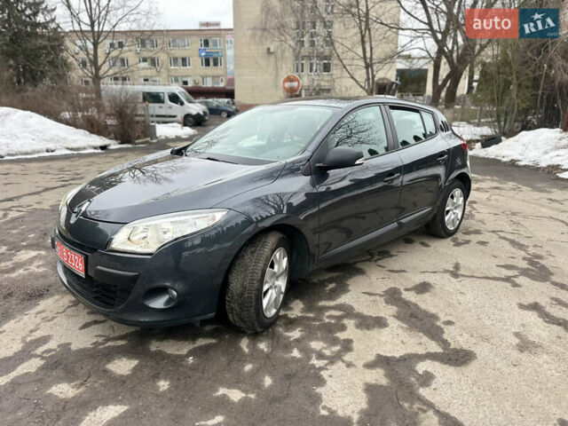 Серый Рено Меган, объемом двигателя 1.6 л и пробегом 170 тыс. км за 6500 $, фото 1 на Automoto.ua