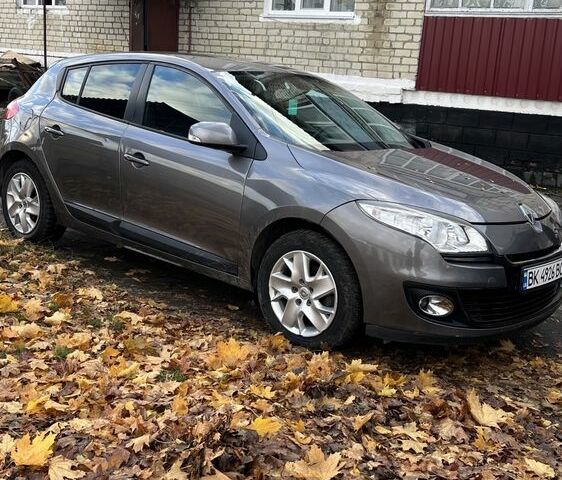 Серый Рено Меган, объемом двигателя 1.5 л и пробегом 220 тыс. км за 7200 $, фото 1 на Automoto.ua