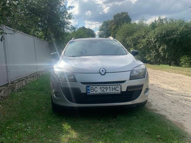 Сірий Рено Меган, об'ємом двигуна 1.5 л та пробігом 337 тис. км за 6900 $, фото 1 на Automoto.ua