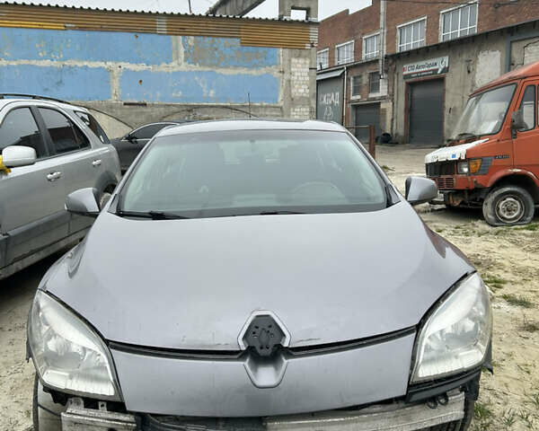 Серый Рено Меган, объемом двигателя 1.5 л и пробегом 327 тыс. км за 3800 $, фото 1 на Automoto.ua