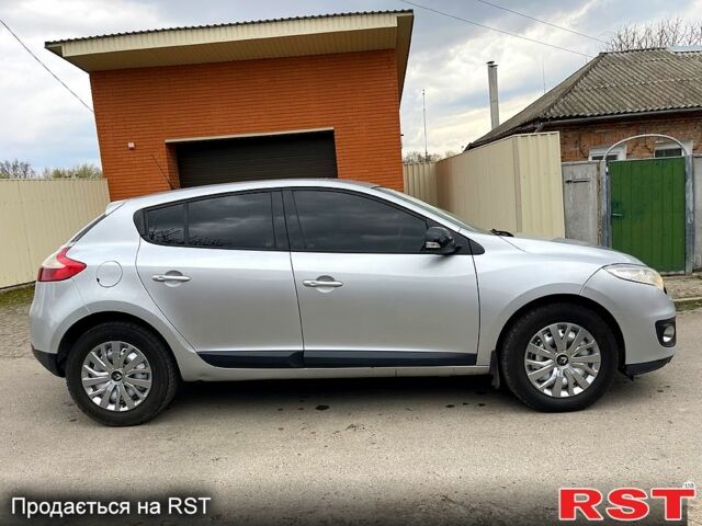 Сірий Рено Меган, об'ємом двигуна 1.5 л та пробігом 253 тис. км за 6250 $, фото 1 на Automoto.ua