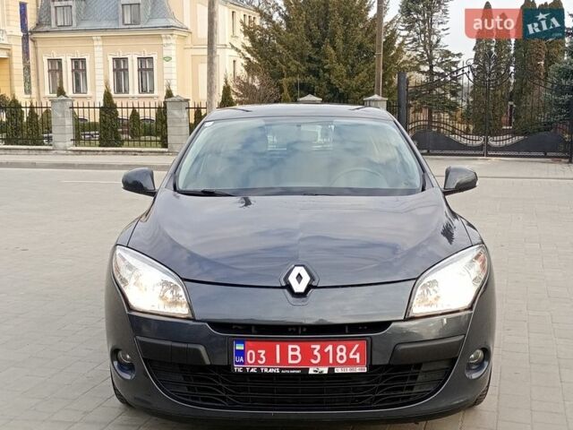Сірий Рено Меган, об'ємом двигуна 1.6 л та пробігом 165 тис. км за 6900 $, фото 1 на Automoto.ua