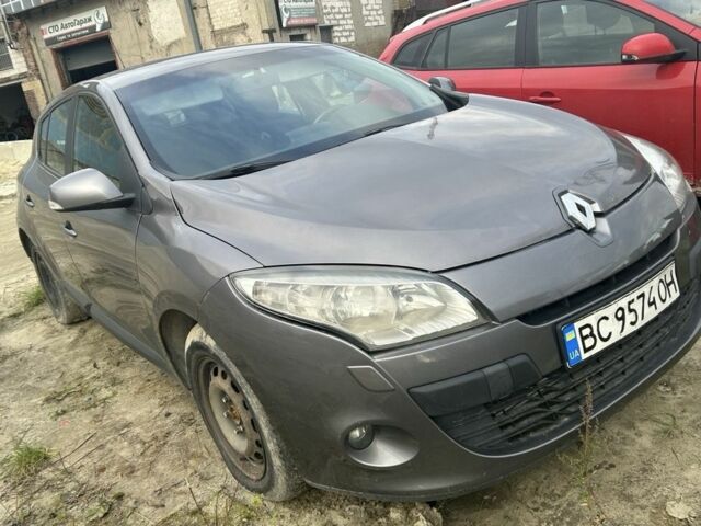Сірий Рено Меган, об'ємом двигуна 1.5 л та пробігом 327 тис. км за 4005 $, фото 1 на Automoto.ua