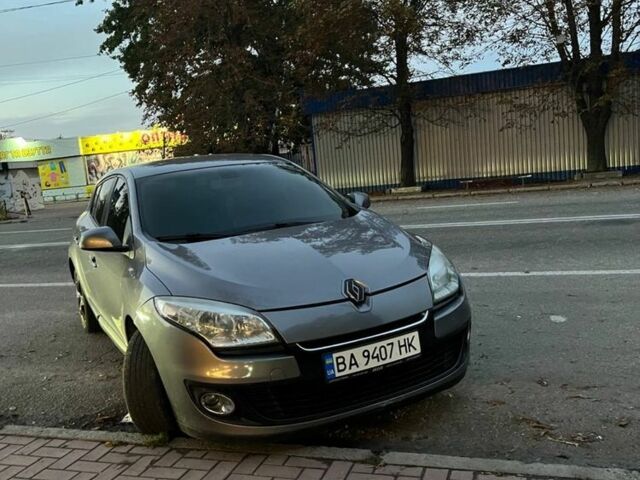 Сірий Рено Меган, об'ємом двигуна 1.5 л та пробігом 335 тис. км за 4107 $, фото 1 на Automoto.ua