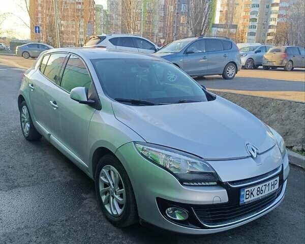 Серый Рено Меган, объемом двигателя 1.46 л и пробегом 285 тыс. км за 6800 $, фото 1 на Automoto.ua