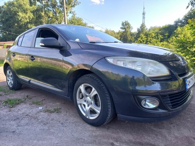 Серый Рено Меган, объемом двигателя 1.5 л и пробегом 235 тыс. км за 6100 $, фото 1 на Automoto.ua