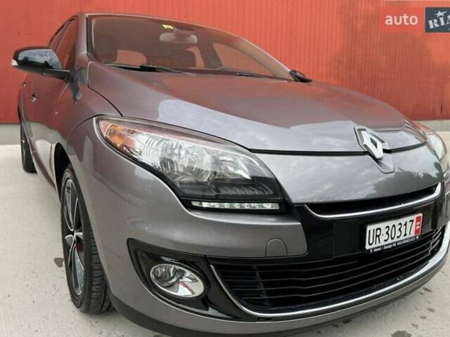 Серый Рено Меган, объемом двигателя 1.4 л и пробегом 220 тыс. км за 8300 $, фото 1 на Automoto.ua