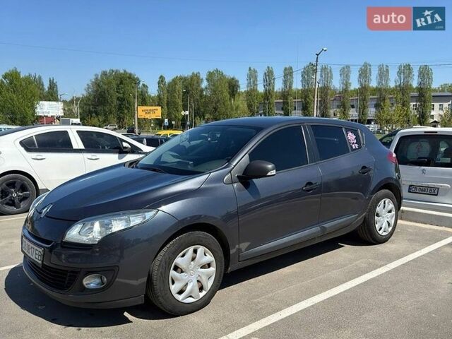Серый Рено Меган, объемом двигателя 1.5 л и пробегом 225 тыс. км за 7500 $, фото 1 на Automoto.ua