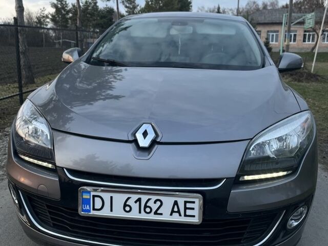 Серый Рено Меган, объемом двигателя 1.5 л и пробегом 216 тыс. км за 6000 $, фото 1 на Automoto.ua