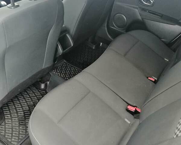 Серый Рено Меган, объемом двигателя 1.5 л и пробегом 220 тыс. км за 9000 $, фото 1 на Automoto.ua