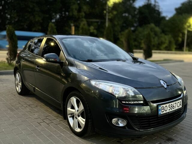 Сірий Рено Меган, об'ємом двигуна 1.5 л та пробігом 243 тис. км за 7300 $, фото 1 на Automoto.ua