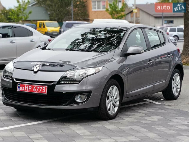 Серый Рено Меган, объемом двигателя 1.5 л и пробегом 207 тыс. км за 7700 $, фото 1 на Automoto.ua