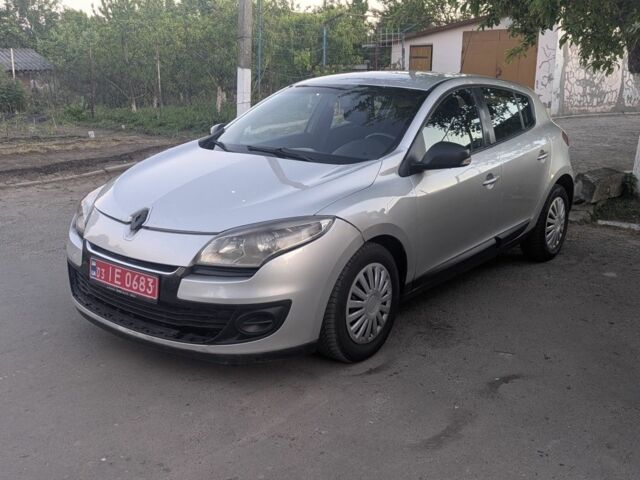 Сірий Рено Меган, об'ємом двигуна 1.5 л та пробігом 250 тис. км за 4950 $, фото 1 на Automoto.ua
