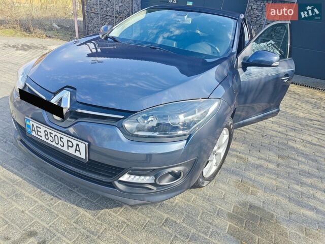 Сірий Рено Меган, об'ємом двигуна 1.5 л та пробігом 218 тис. км за 8800 $, фото 1 на Automoto.ua