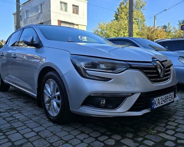 Сірий Рено Меган, об'ємом двигуна 1.2 л та пробігом 128 тис. км за 13000 $, фото 1 на Automoto.ua