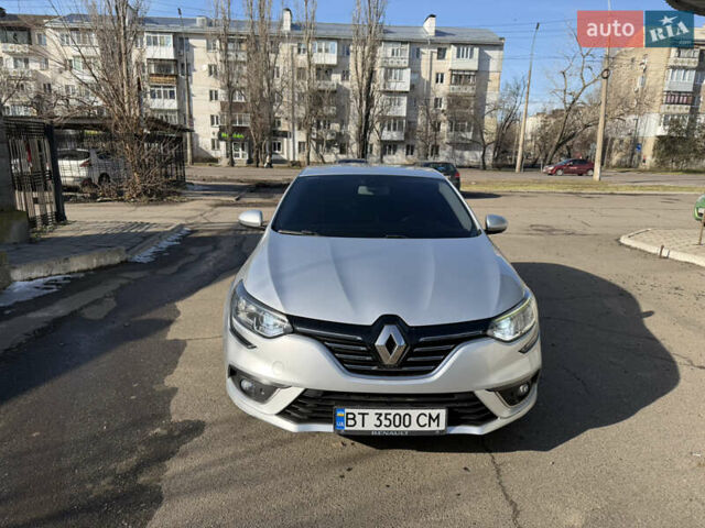 Серый Рено Меган, объемом двигателя 1.46 л и пробегом 73 тыс. км за 14200 $, фото 1 на Automoto.ua