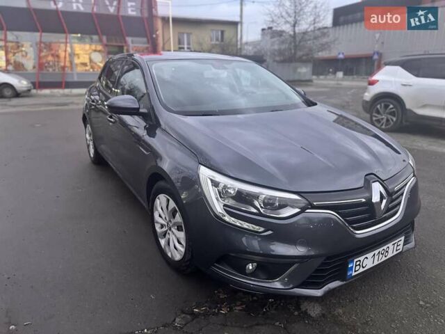 Серый Рено Меган, объемом двигателя 1.46 л и пробегом 199 тыс. км за 11600 $, фото 1 на Automoto.ua