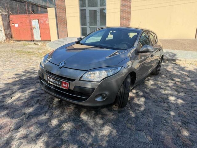 Сірий Рено Меган, об'ємом двигуна 1.5 л та пробігом 251 тис. км за 6489 $, фото 1 на Automoto.ua