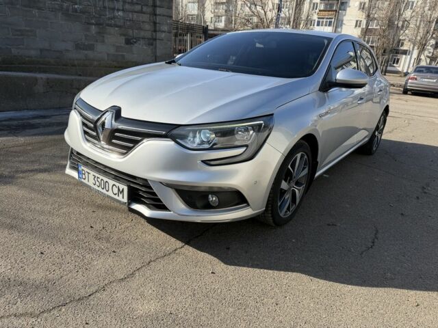 Серый Рено Меган, объемом двигателя 1.5 л и пробегом 73 тыс. км за 15500 $, фото 1 на Automoto.ua
