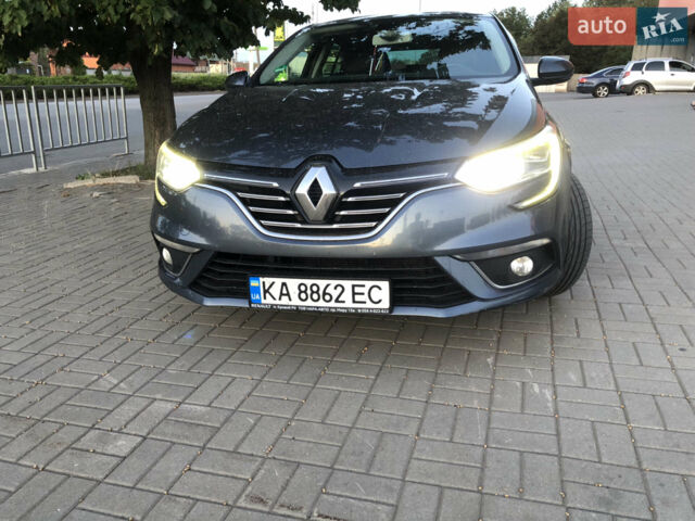 Сірий Рено Меган, об'ємом двигуна 1.2 л та пробігом 132 тис. км за 12900 $, фото 1 на Automoto.ua