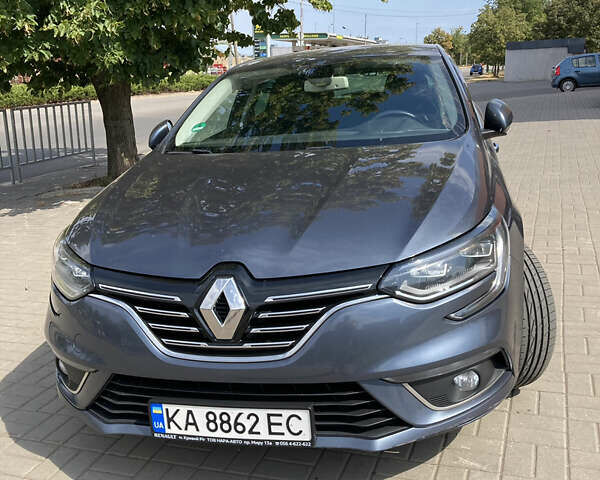 Рено Меган 2017 в Киеве на Automoto.ua Серый Рено Меган, объемом двигателя 1.2 л и пробегом 132 тыс. км за 13300 $, фото 1 на Automoto.ua