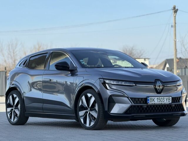 Серый Рено Меган, объемом двигателя 0 л и пробегом 105 тыс. км за 20500 $, фото 1 на Automoto.ua