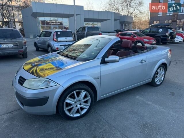 Сірий Рено Меган, об'ємом двигуна 2 л та пробігом 295 тис. км за 3500 $, фото 1 на Automoto.ua