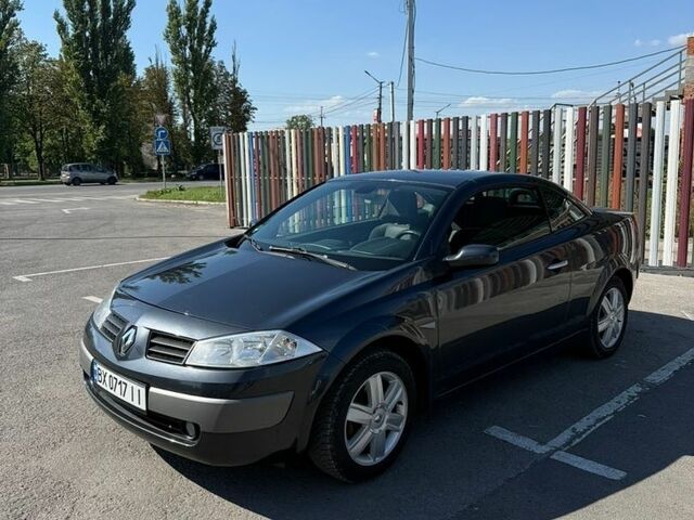 Сірий Рено Меган, об'ємом двигуна 1.6 л та пробігом 285 тис. км за 5800 $, фото 1 на Automoto.ua