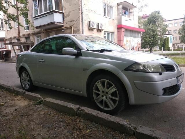 Сірий Рено Меган, об'ємом двигуна 2 л та пробігом 230 тис. км за 5100 $, фото 1 на Automoto.ua