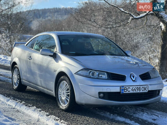 Сірий Рено Меган, об'ємом двигуна 1.9 л та пробігом 246 тис. км за 3999 $, фото 1 на Automoto.ua