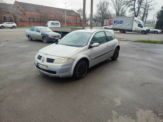 Серый Рено Меган, объемом двигателя 1.5 л и пробегом 280 тыс. км за 950 $, фото 1 на Automoto.ua