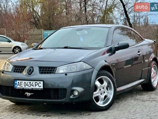 Серый Рено Меган, объемом двигателя 1.9 л и пробегом 320 тыс. км за 4100 $, фото 1 на Automoto.ua