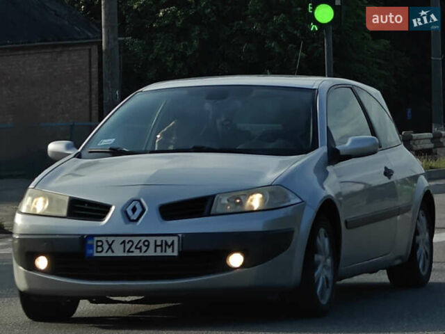 Серый Рено Меган, объемом двигателя 1.9 л и пробегом 262 тыс. км за 4100 $, фото 1 на Automoto.ua