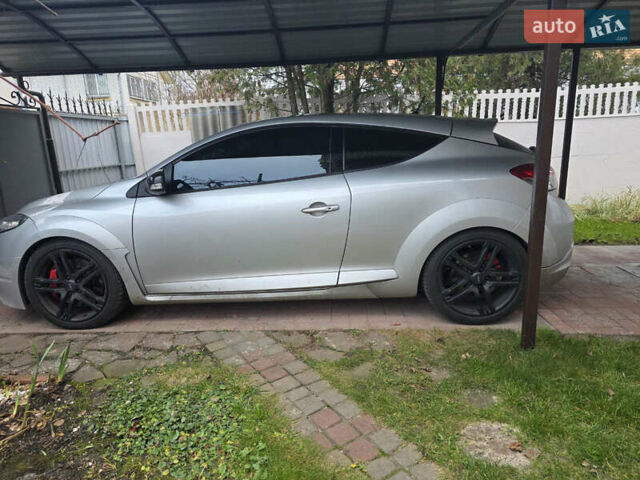 Серый Рено Меган, объемом двигателя 2 л и пробегом 120 тыс. км за 14900 $, фото 1 на Automoto.ua