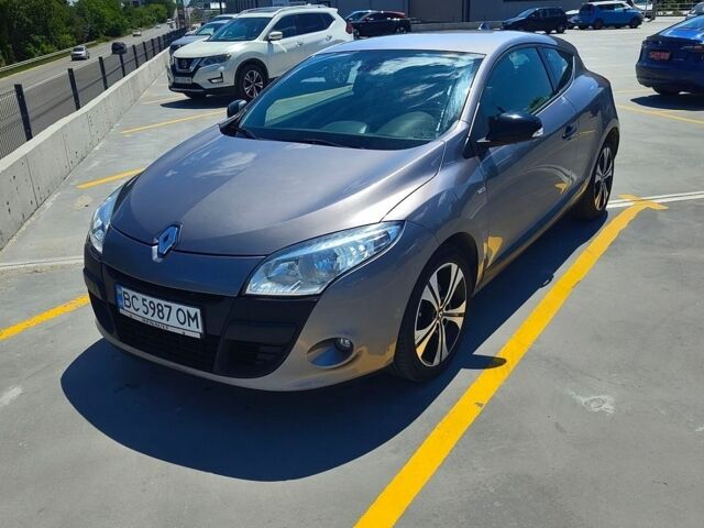Сірий Рено Меган, об'ємом двигуна 1.6 л та пробігом 186 тис. км за 6500 $, фото 1 на Automoto.ua