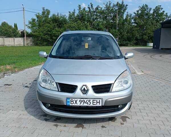 Сірий Рено Меган, об'ємом двигуна 1.6 л та пробігом 235 тис. км за 4700 $, фото 1 на Automoto.ua