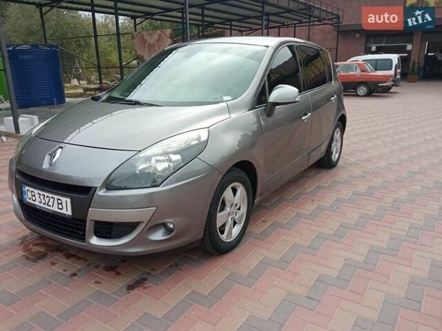 Сірий Рено Меган, об'ємом двигуна 1.5 л та пробігом 258 тис. км за 7600 $, фото 1 на Automoto.ua