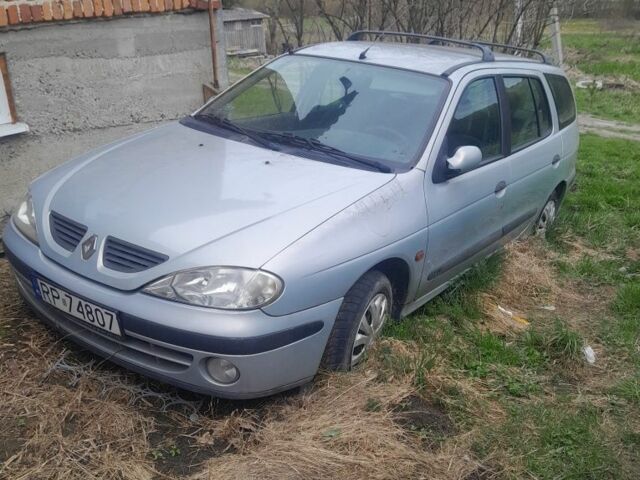 Серый Рено Меган, объемом двигателя 0 л и пробегом 200 тыс. км за 1500 $, фото 1 на Automoto.ua