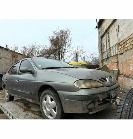 Серый Рено Меган, объемом двигателя 0 л и пробегом 100 тыс. км за 461 $, фото 1 на Automoto.ua