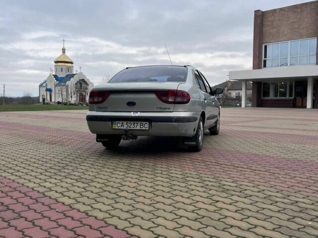 Сірий Рено Меган, об'ємом двигуна 1.4 л та пробігом 245 тис. км за 2999 $, фото 1 на Automoto.ua