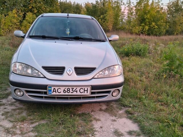 Сірий Рено Меган, об'ємом двигуна 1.4 л та пробігом 244 тис. км за 3300 $, фото 1 на Automoto.ua