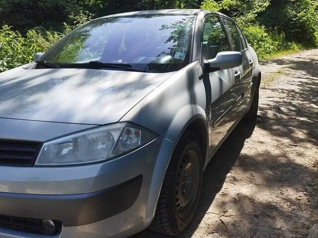 Сірий Рено Меган, об'ємом двигуна 1.6 л та пробігом 370 тис. км за 3500 $, фото 1 на Automoto.ua