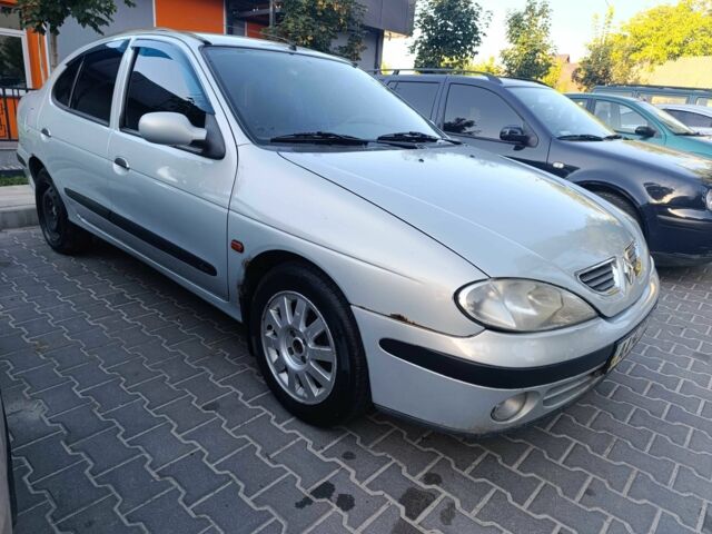 Сірий Рено Меган, об'ємом двигуна 1.6 л та пробігом 300 тис. км за 2300 $, фото 1 на Automoto.ua