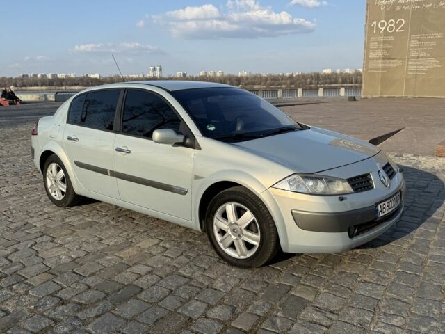 Серый Рено Меган, объемом двигателя 2 л и пробегом 72 тыс. км за 6999 $, фото 1 на Automoto.ua